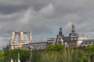 edifício histórico em paris frança foto