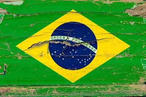 bandeira 3d do brasil na madeira foto