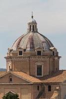 grande igreja no centro de roma, itália. foto