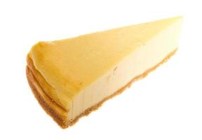 bolo de queijo isolado no fundo branco foto