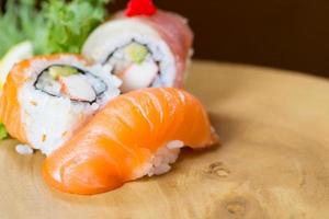 sushi de salmão foto