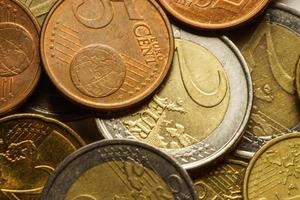 moedas de euro dinheiro. fundo macro. foto