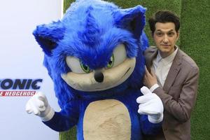 los angeles 25 de janeiro - ben schwartz no evento do dia da família sonic the hedgehog no paramount theatre em 25 de janeiro de 2020 em los angeles, ca foto