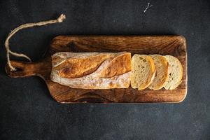 pão baguete fresco refeição saudável comida lanche dieta na mesa cópia espaço comida foto