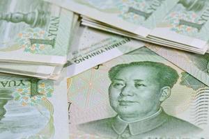 notas de yuan chinês (renminbi) por dinheiro e negócios conce foto