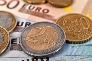 notas e moedas de euro