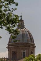 grande igreja no centro de roma, itália. foto