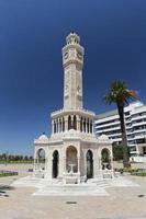 torre do relógio de izmir em izmir, turquia foto