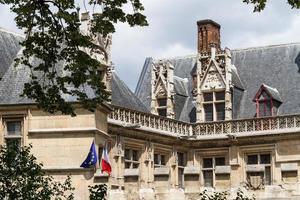 edifício histórico em paris frança foto