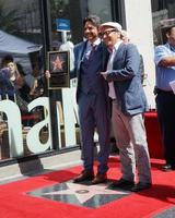 los angeles, 10 de março - eugenio derbez, rob schneider na eugenio derbez hollywood Walk of Fame cerimônia de estrelas na calçada da fama de hollywood em 10 de março de 2016 em los angeles, ca foto