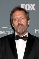 los angeles, 20 de abril - hugh laurie chega à festa de encerramento da série house no cicada em 20 de abril de 2012 em los angeles, ca foto