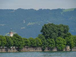 bregenz e lindau no lago de constância foto