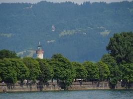 bregenz e lindau no lago de constância foto