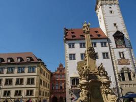 a cidade de wuerzburg no rio principal foto