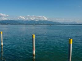 a cidade de lindau no lago de constância foto