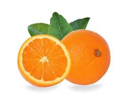 fruta laranja isolada no branco foto