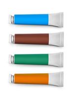 conjunto de tubos coloridos com tinta em um fundo branco foto