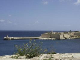 a cidade de valetta na ilha de malta foto