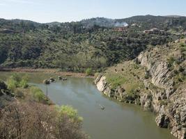 a cidade velha de toledo na espanha foto