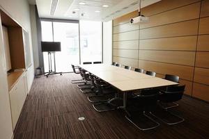 sala de reuniões de negócios sem pessoas