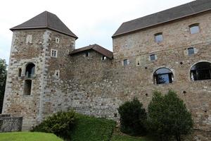 O castelo de ljubljana é uma fortaleza na capital eslovena ljubljana foto