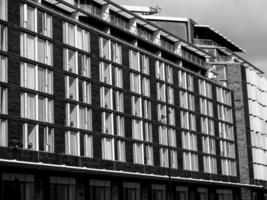 fundo preto e branco edifício vintage foto