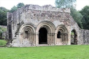 uma vista da abadia de haughmond perto de shrewsbury em shropshire foto