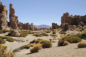 impressionante formação rochosa em uyuni, bolívia foto