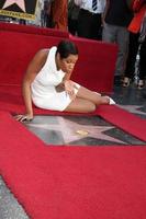 los angeles, 13 de novembro - jennifer hudson na cerimônia de estrela da caminhada da fama de jennifer hudson hollywood no hotel w hollywood em 13 de novembro de 2013 em los angeles, ca foto