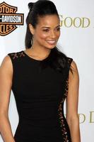 los angeles, 14 de fevereiro - rochelle aytes chega ao ato de bravura la premiere no regal 14 theaters at la live em 14 de fevereiro de 2012 em los angeles, ca foto