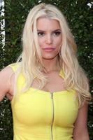 los angeles, 13 de abril - jessica simpson no john varvatos 11th anual stuart house beneficente na john varvatos boutique em 13 de abril de 2014 em west hollywood, ca foto