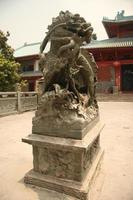 templo e leão chinês