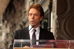 los angeles, 24 de junho - jerry bruckheimer na estrela de jerry bruckheimer na calçada da fama de hollywood no teatro el capitan em 24 de junho de 2013 em los angeles, ca foto