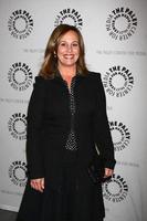 los angeles, 12 de abril - genie francis chega ao hospital geral comemora 50 anos, paley no paley center for media em 12 de abril de 2013 em beverly hills, ca foto