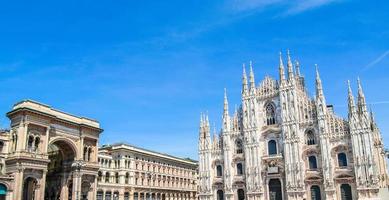 hdr piazza duomo, milão foto