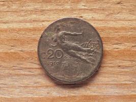 Anverso da moeda de 20 centavos mostrando a mulher representando a liberdade, moeda corrente foto