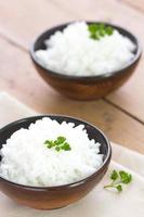 arroz cozido em uma tigela