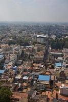 Índia, Trichy, telhados da cidade foto