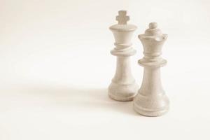 rei e rainha do conjunto branco (xadrez) foto