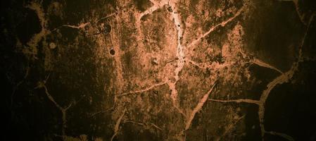 conceito de fundo de halloween de parede amarelo laranja vermelho escuro. fundo assustador. horror textura de cimento concreto para segundo plano. foto