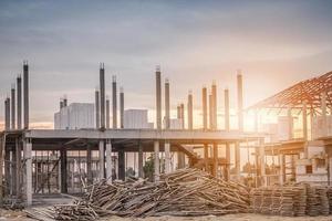 construção residencial nova casa em andamento no canteiro de obras foto