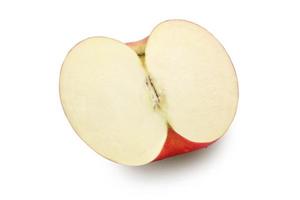 meia maçã fresca isolada no fundo branco com traçado de recorte. foto
