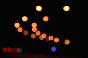 bokeh luz de rua à noite. foto