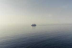balsa no mar Báltico foto