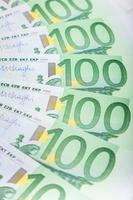 notas de euro espalhadas pelo chão - moeda europeia