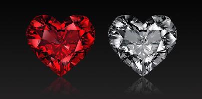 diamante em forma de coração vermelho, isolado no fundo preto. foto