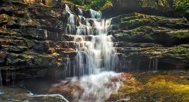 cachoeiras de kuala sentul, maran, malásia