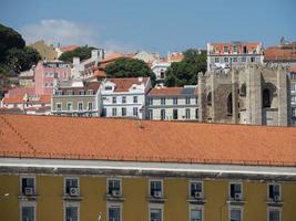 lisboa no rio tejo foto