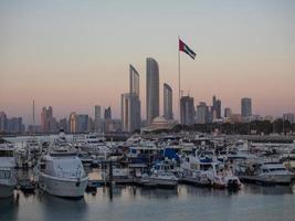 Abu Dhabi nos Emirados Árabes Unidos foto