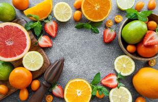 quadro feito de frutas maduras